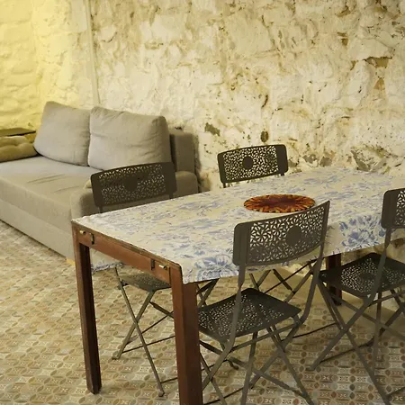 Enjoy The Old Town In A Full Renovated Duplex Daire